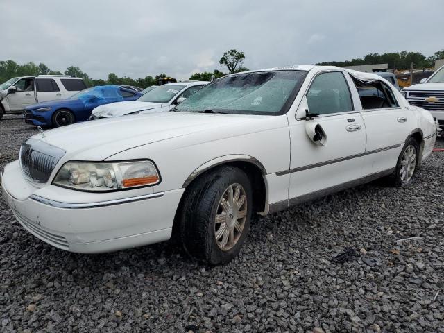 2010 Lincoln Town Car Signature Limited