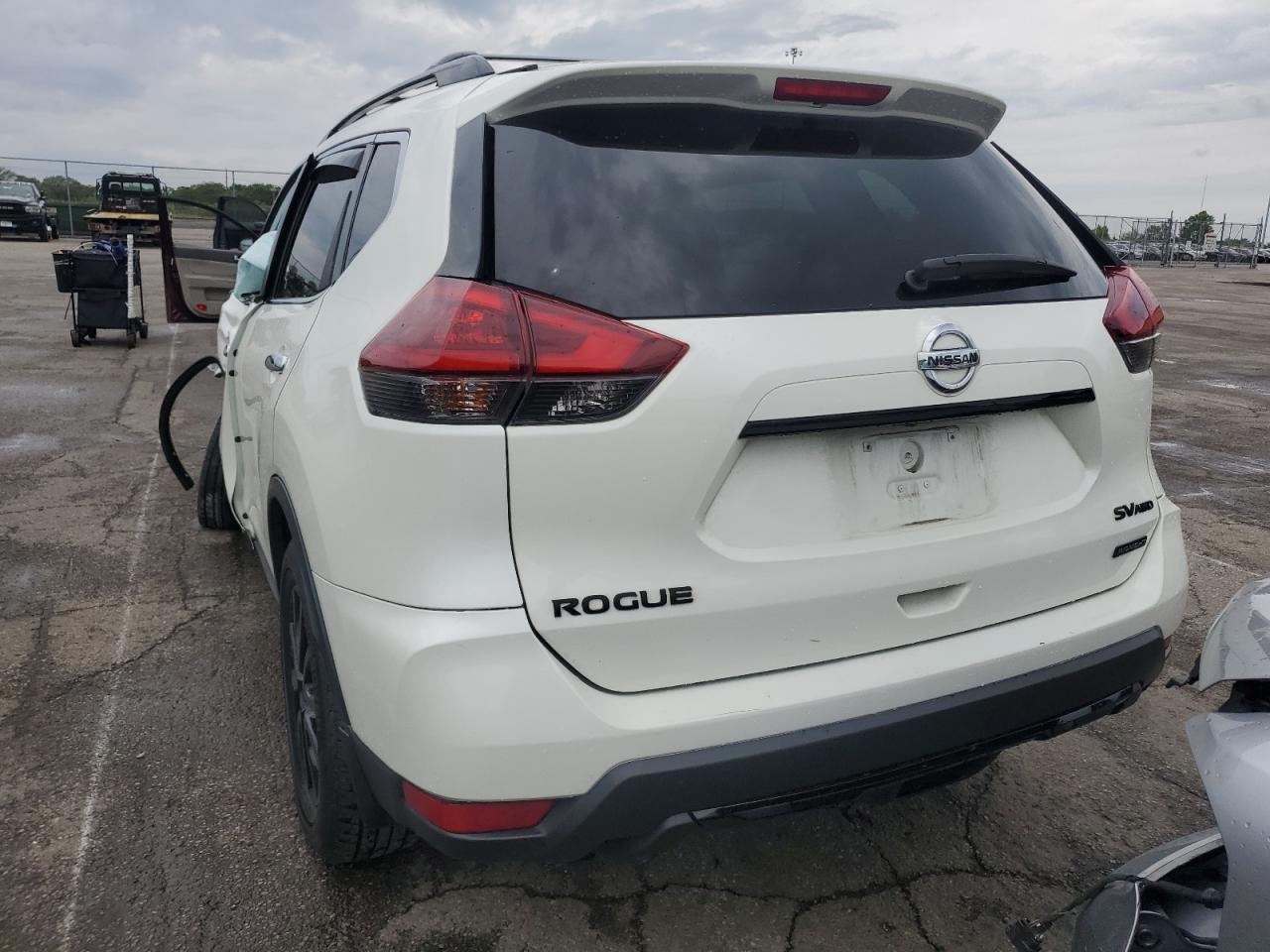 5N1AT2MV4JC736965 NISSAN ROGUE 2018