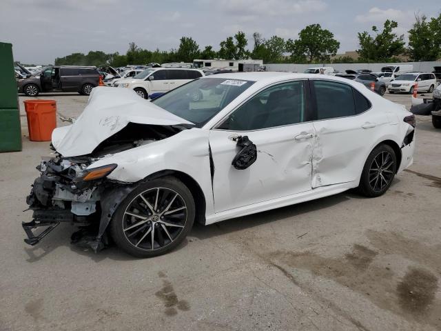  TOYOTA CAMRY 2021 Белый