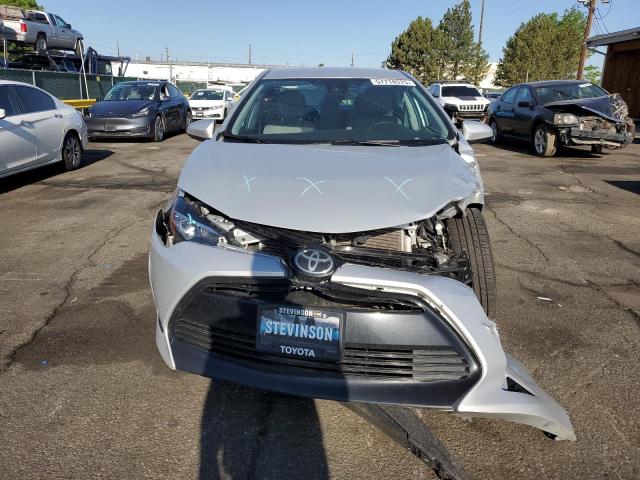 TOYOTA COROLLA 2017 Серебристый