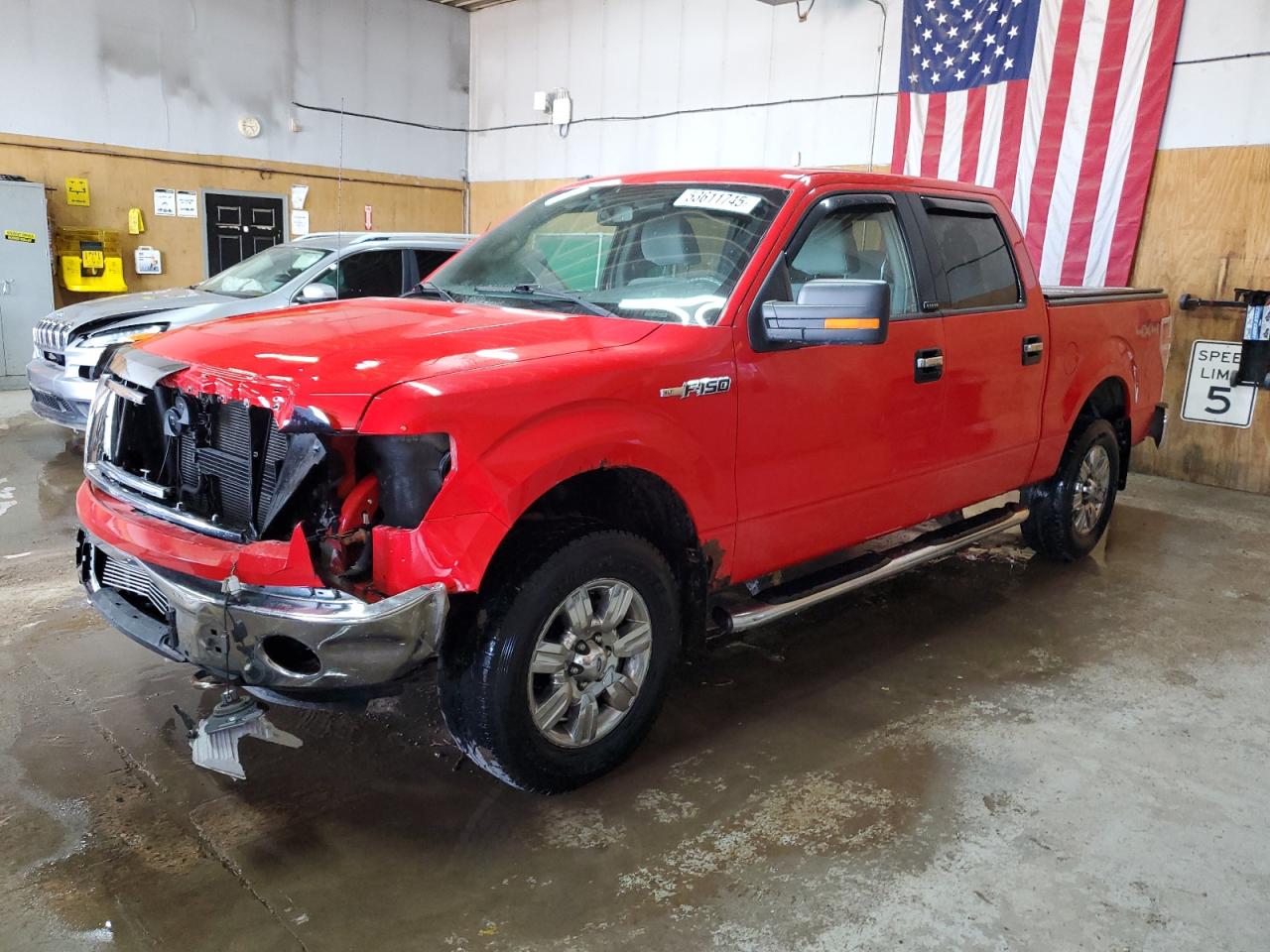 2011 Ford F150 Supercrew იყიდება Kincheloe-ში, MI - Front End