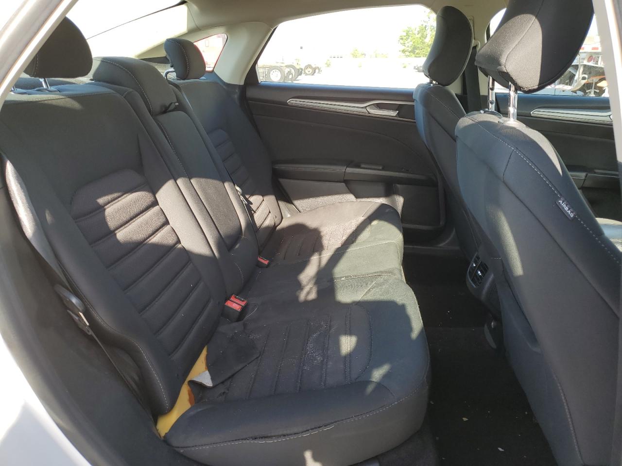 2019 Ford Fusion Se VIN: 3FA6P0LU2KR124851 Lot: 54041585