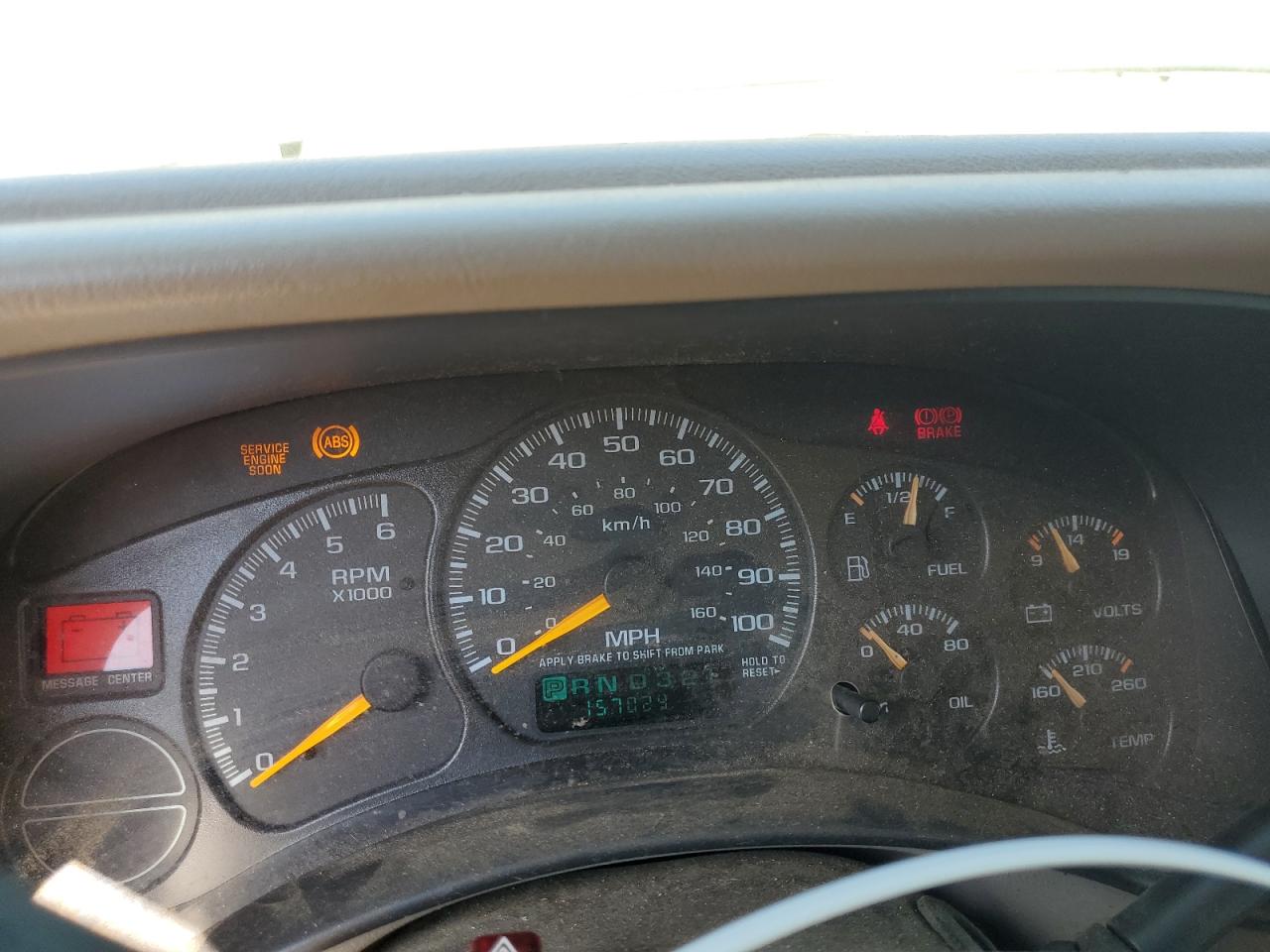 2001 Chevrolet Suburban K1500 VIN: 3GNFK16T01G108599 Lot: 56253375