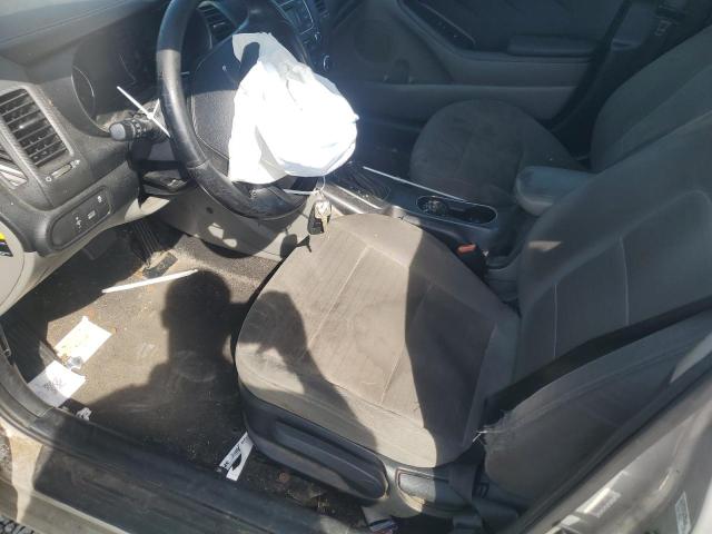 Хэтчбеки KIA FORTE 2015 Серебристый