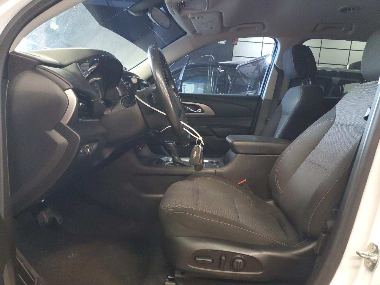2019 Chevrolet Traverse Lt VIN: 1GNERGKW2KJ101101 Lot: 57296775
