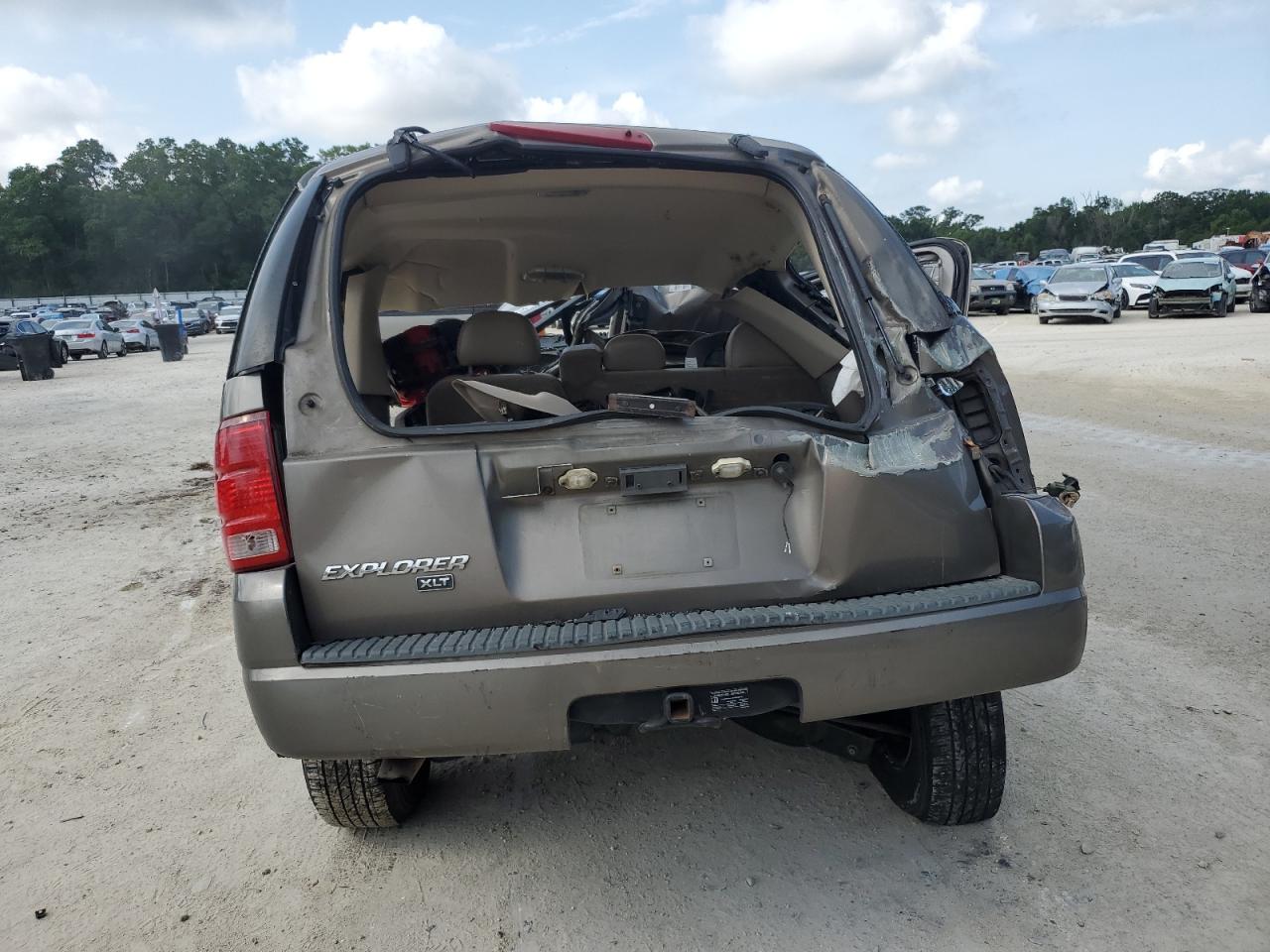 2004 Ford Explorer Xlt VIN: 1FMZU63K44UB87541 Lot: 56313655