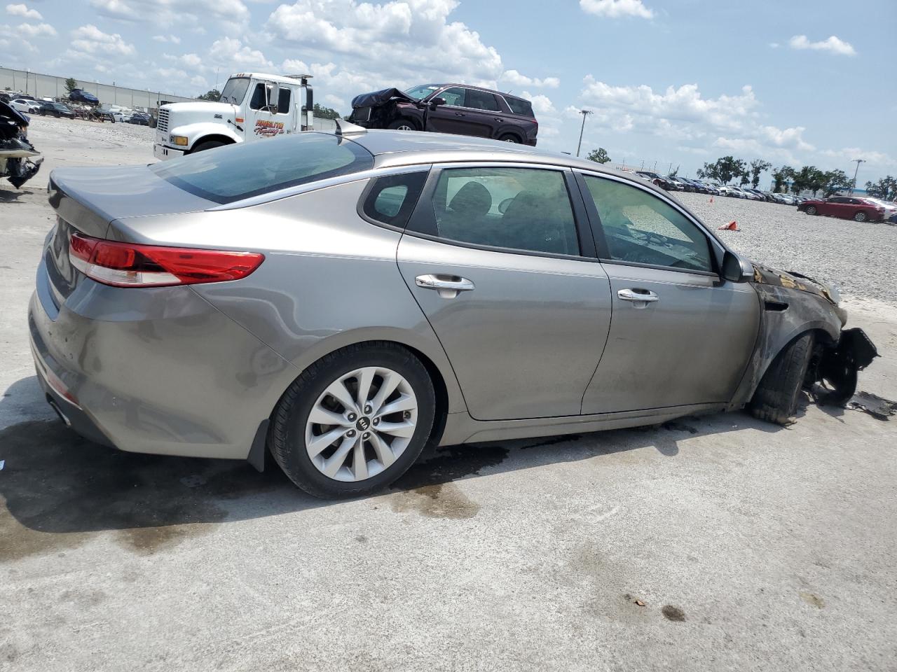 2018 Kia Optima Lx VIN: 5XXGT4L35JG254791 Lot: 60852805