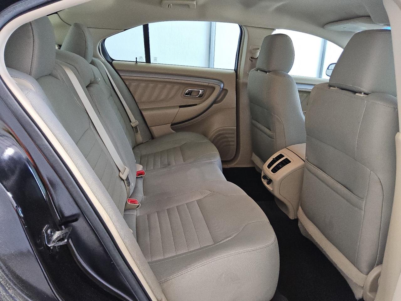 2016 Ford Taurus Se VIN: 1FAHP2D81GG141872 Lot: 56168635