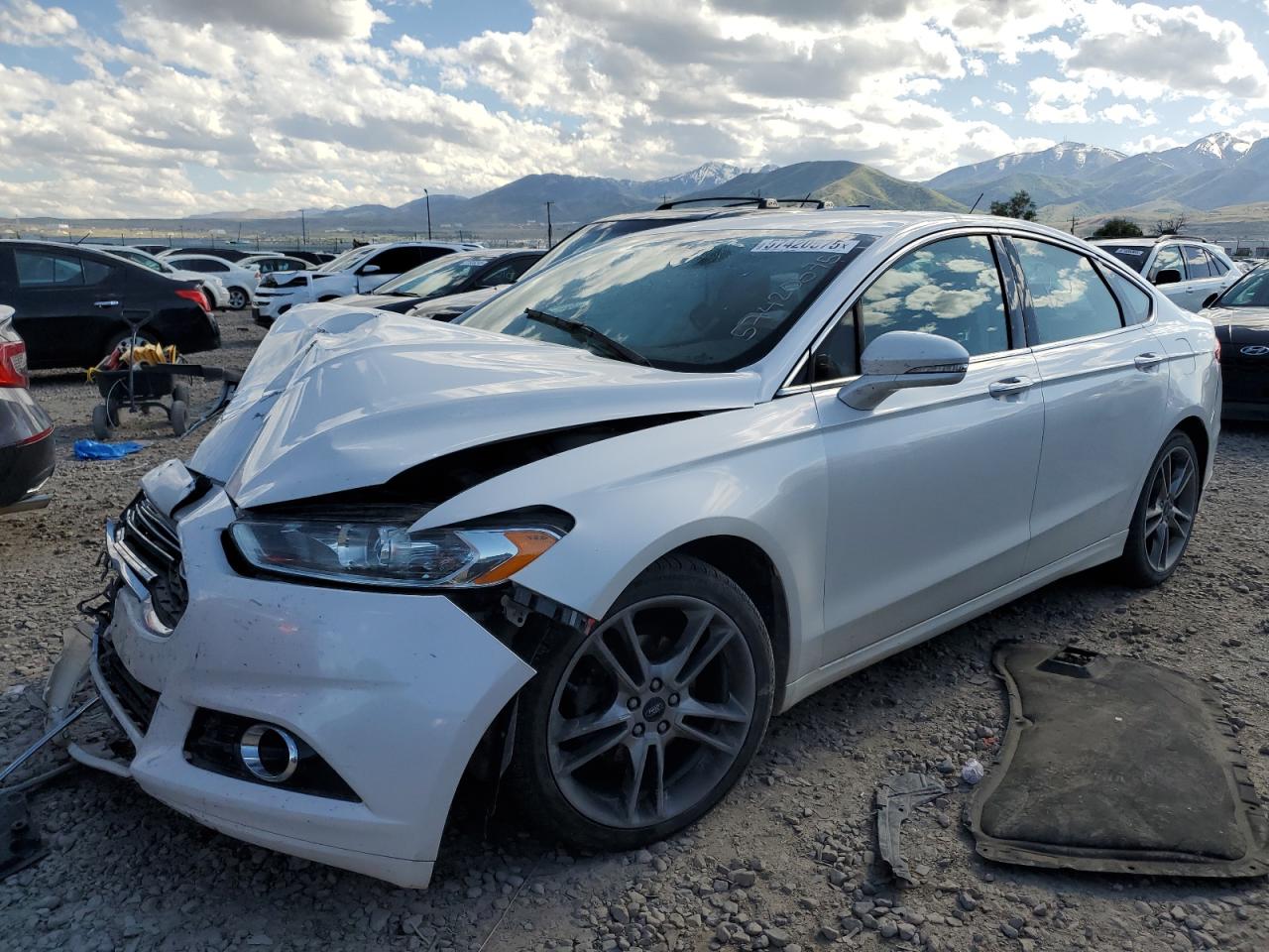 2014 Ford Fusion Titanium продається в Magna, UT - Front End