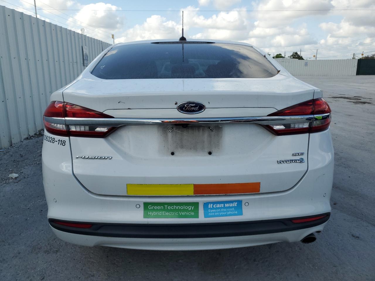 2018 Ford Fusion Se Hybrid VIN: 3FA6P0LU5JR281899 Lot: 54033885