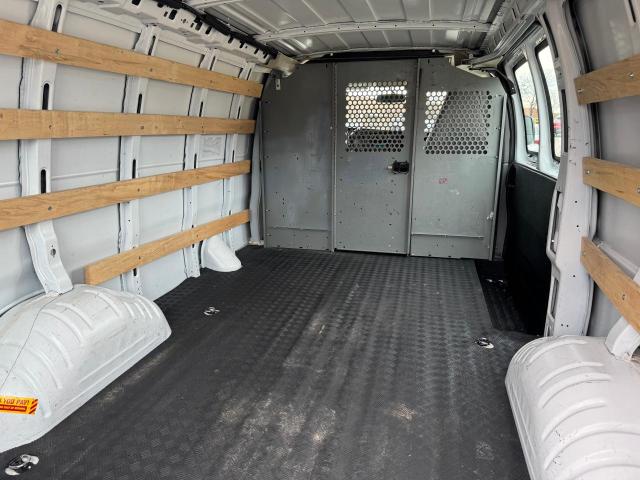  GMC SAVANA 2021 Білий