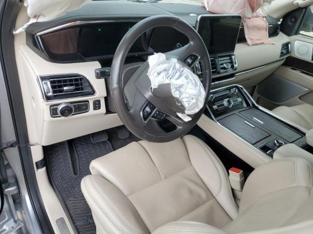  LINCOLN NAVIGATOR 2020 Srebrny