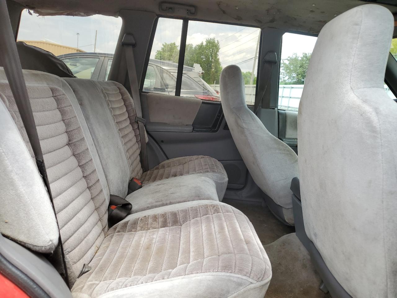 1994 Jeep Grand Cherokee Laredo VIN: 1J4GZ58S7RC311048 Lot: 56759635