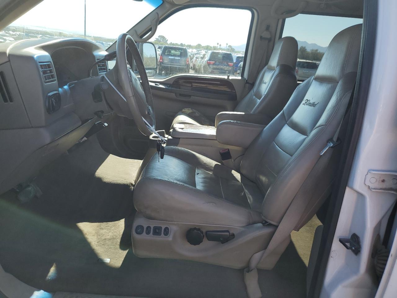 2002 Ford Excursion Limited VIN: 1FMSU43FX2EC06111 Lot: 56150085