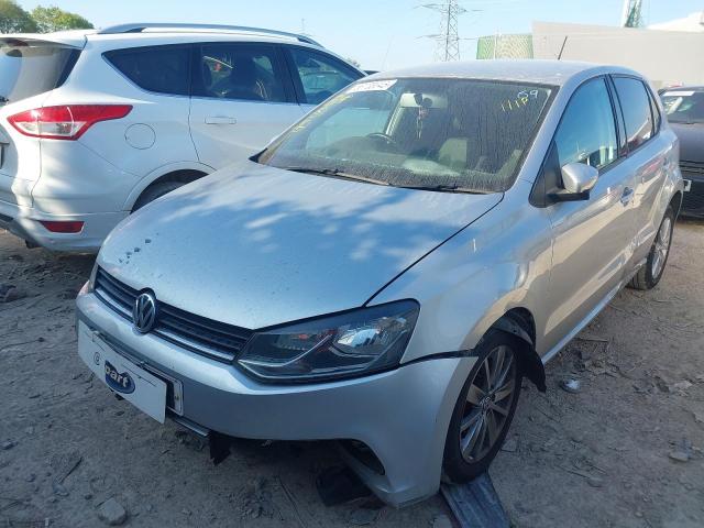 VOLKSWAGEN POLO SE 2015