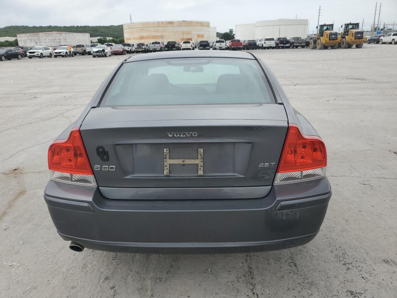 2006 Volvo S60 2.5T VIN: YV1RS592062518992 Lot: 56404135