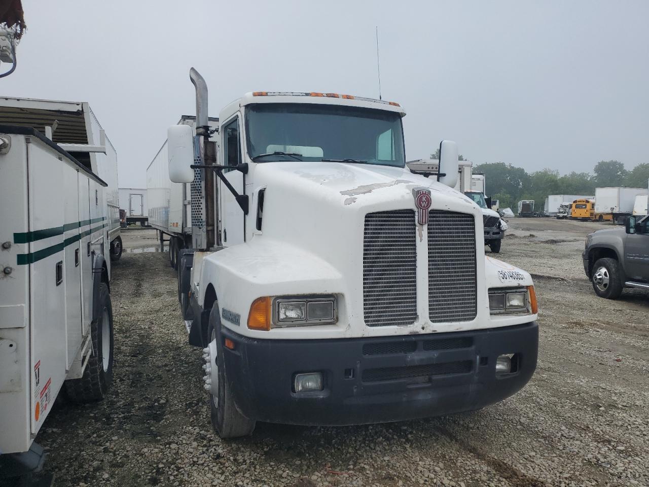 Cicero, IN에서 판매 중인 1990 Kenworth T660 Semi Truck - Minor Dent/Scratches
