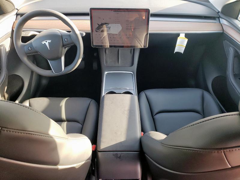 TESLA MODEL Y 2024 White