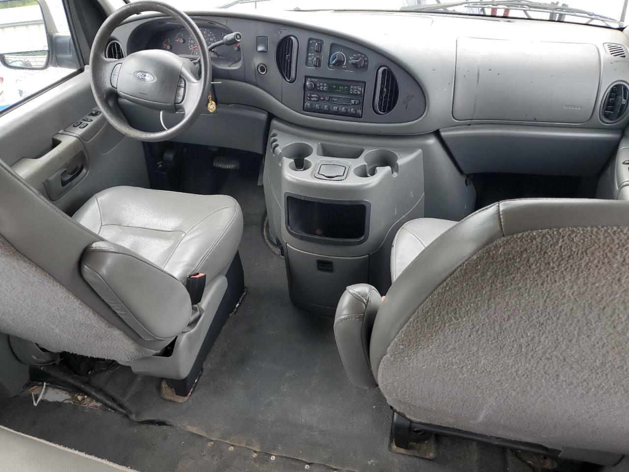 2003 Ford Econoline E350 Super Duty Wagon VIN: 1FBSS31L43HA26608 Lot: 56945885