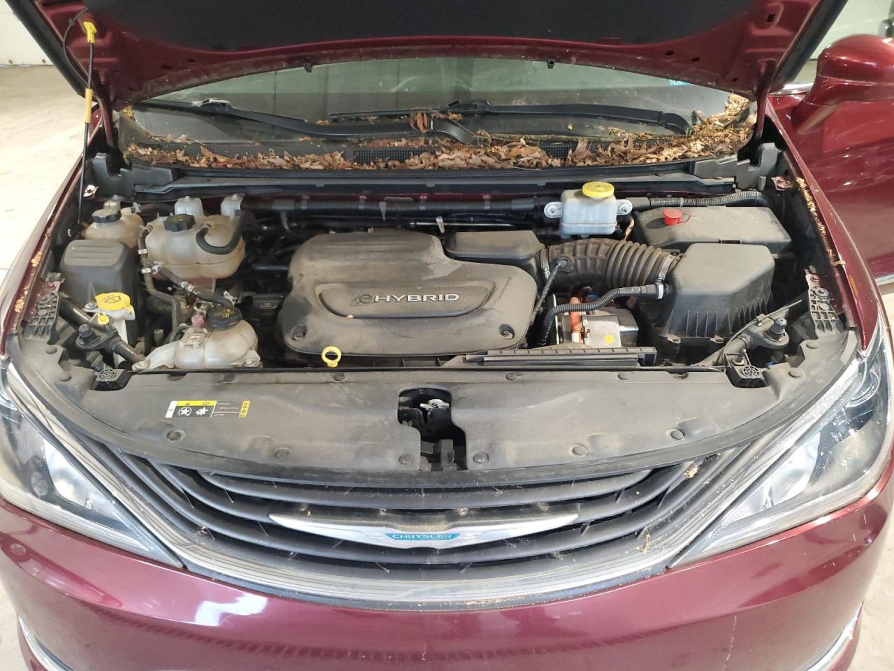 2018 Chrysler Pacifica Hybrid Touring L VIN: 2C4RC1L72JR178495 Lot: 56636175