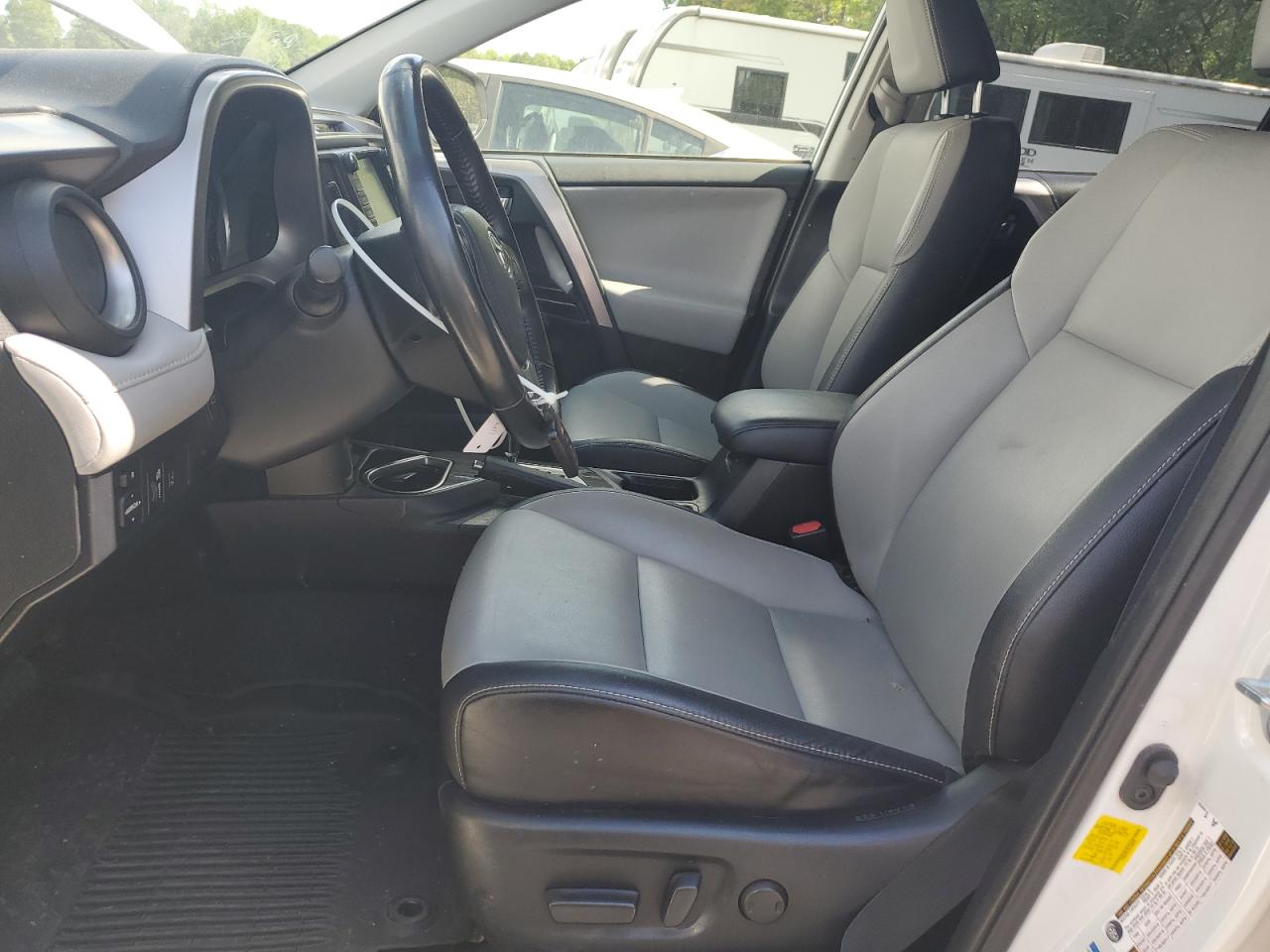 JTMDJREV3JD248566 TOYOTA RAV4 2018