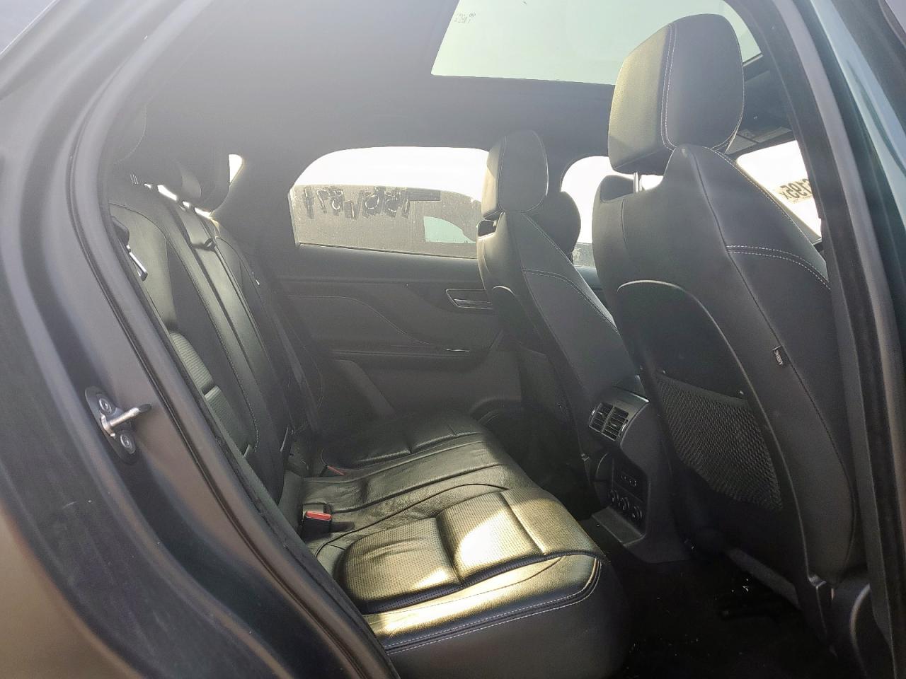 2017 Jaguar F-Pace R - Sport VIN: SADCL2BN4HA085511 Lot: 57266195
