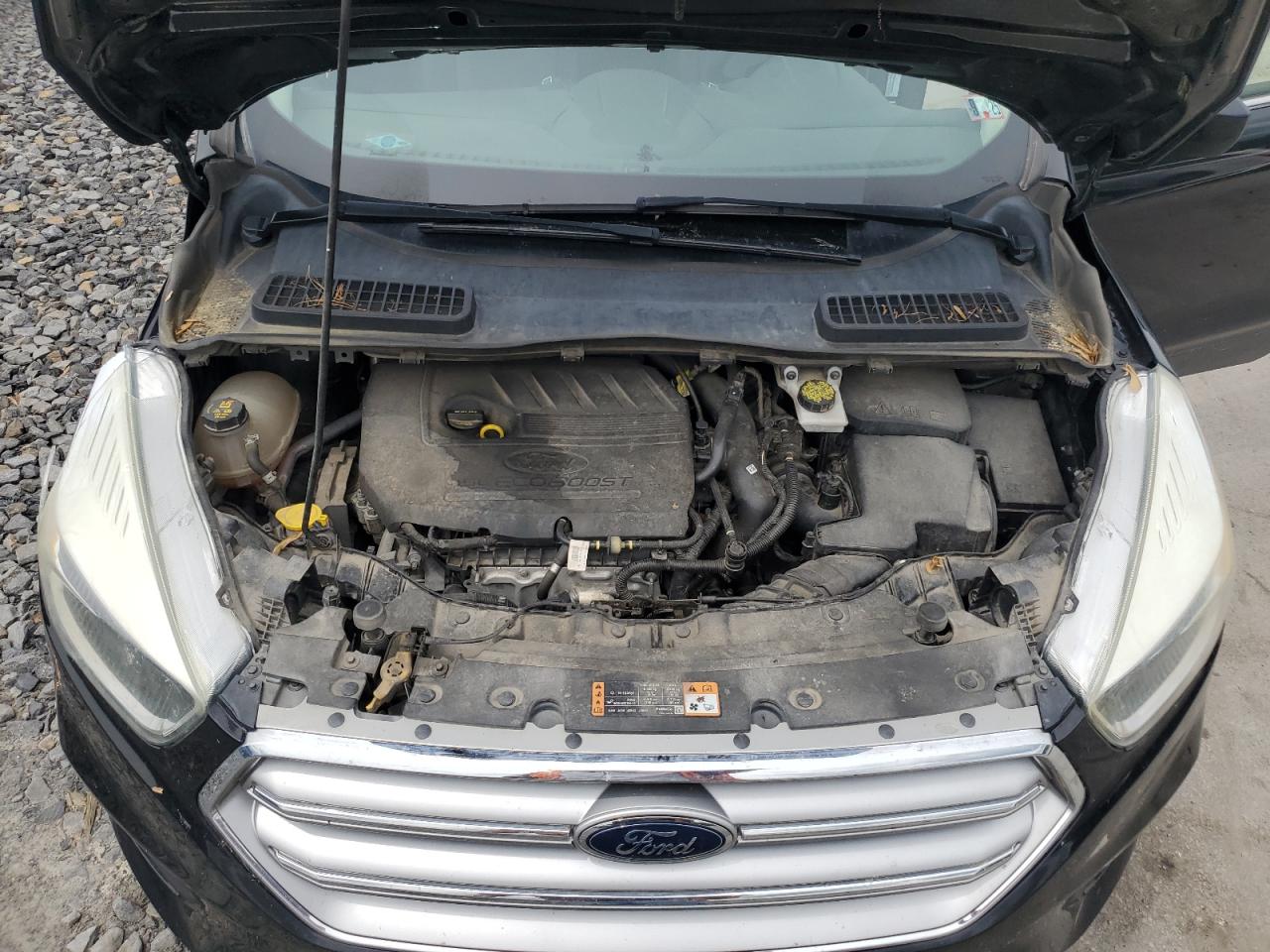 1FMCU9GD8HUD32668 FORD ESCAPE 2017