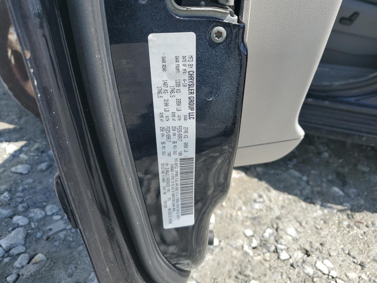 2010 Volkswagen Routan Se VIN: 2V4RW3D15AR294938 Lot: 56761555