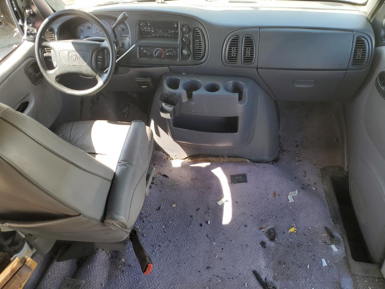 1999 Dodge Ram Van B1500 VIN: 2B6HB11Z5XK530283 Lot: 56212955