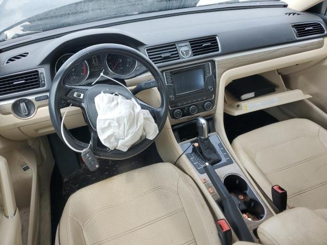  VOLKSWAGEN PASSAT 2016 Czarny