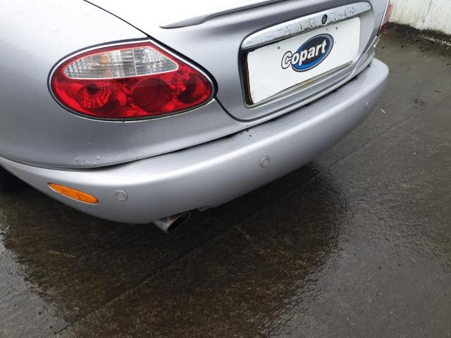 2005 JAGUAR XK8 COUPE