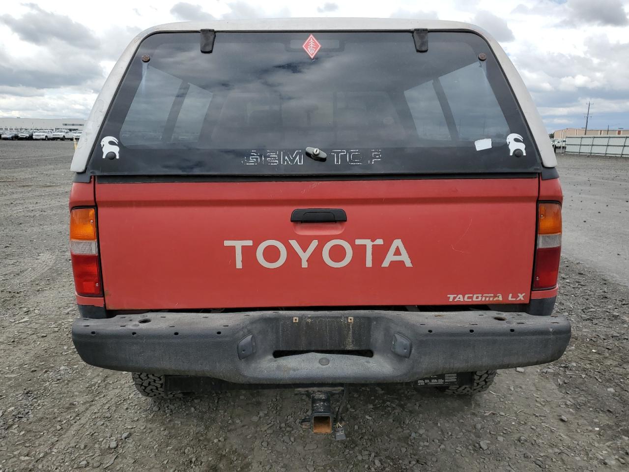 1996 Toyota Tacoma Xtracab VIN: 4TAWM72N6TZ215653 Lot: 56918585
