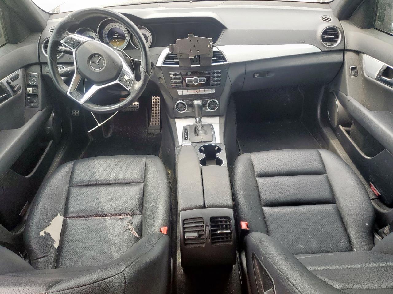 2012 Mercedes-Benz C 250 VIN: WDDGF4HB5CR193035 Lot: 57394755