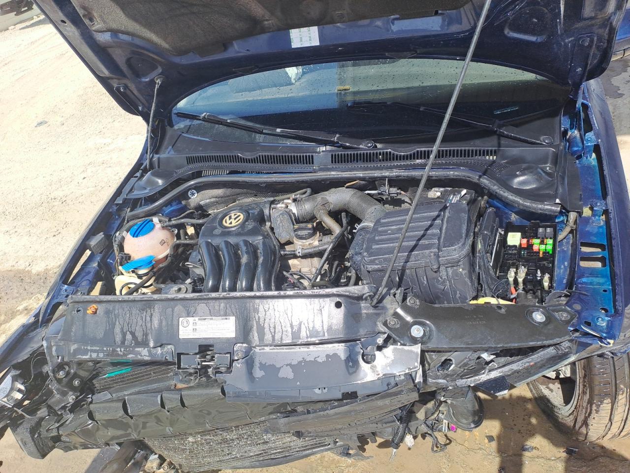 WVWRV116XCM144945 - 2012 Volkswagen JETTA - #undefined