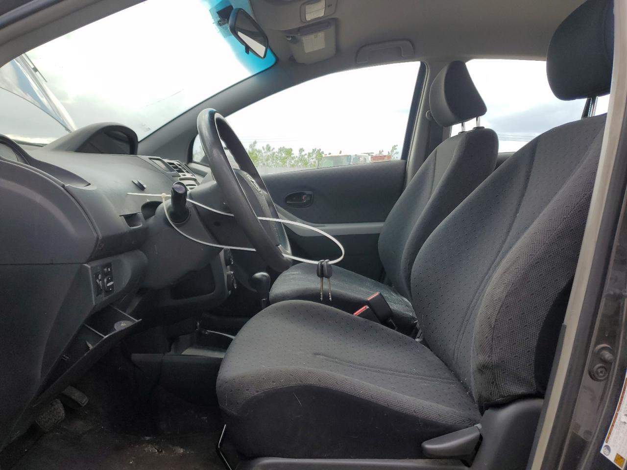 2009 Toyota Yaris VIN: JTDKT923495252586 Lot: 56750545