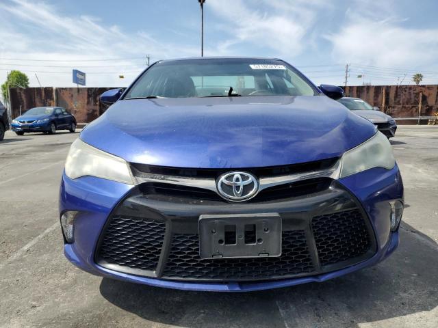  TOYOTA CAMRY 2016 Granatowy
