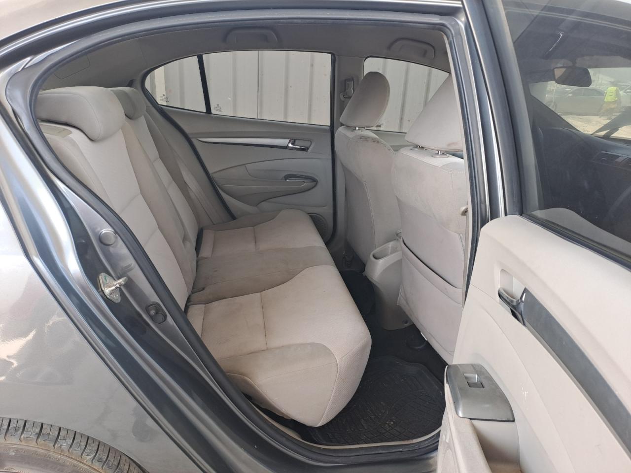 MRHGM2643DP030744 - 2004 Honda City - #54996395