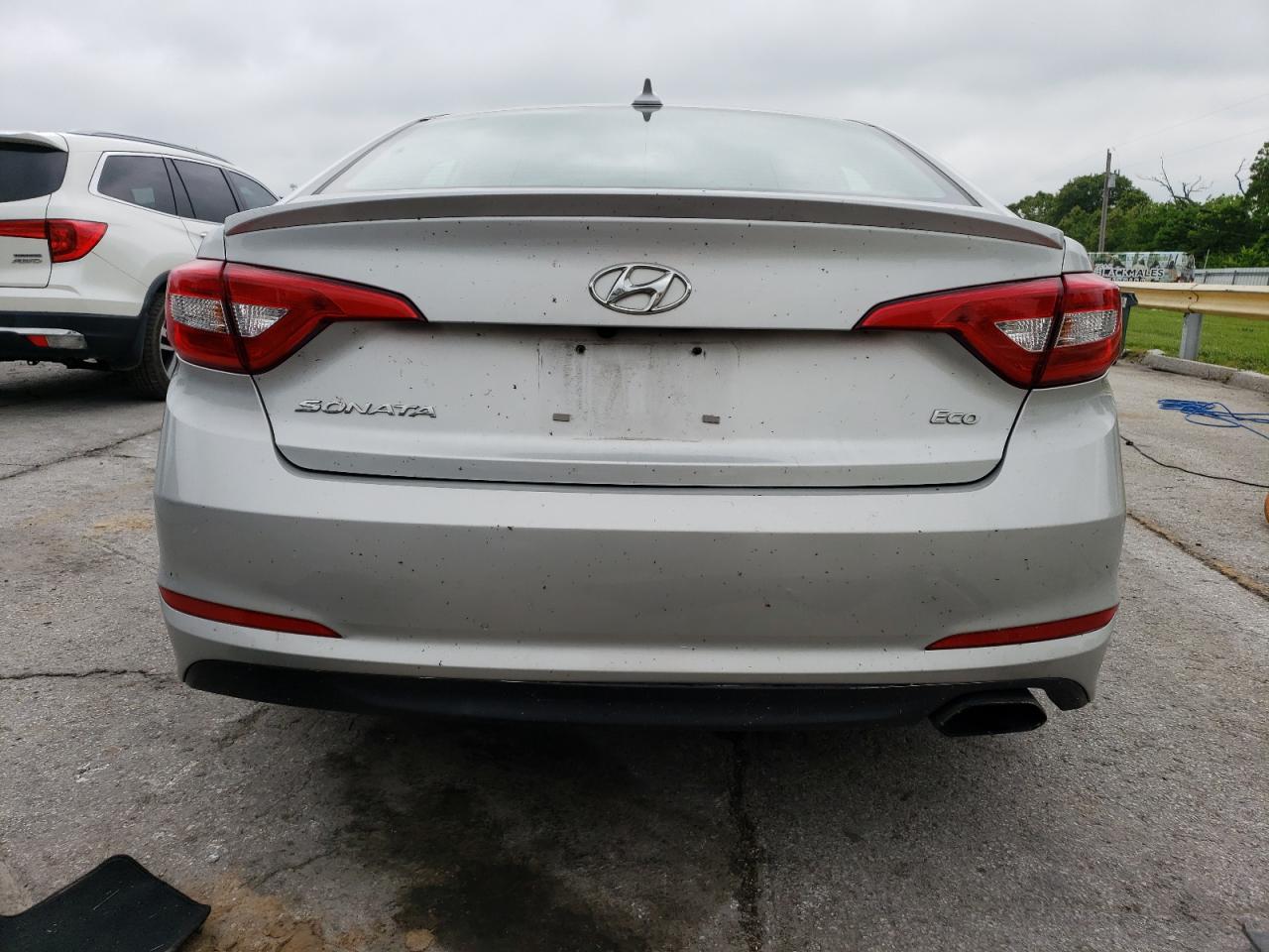 2015 Hyundai Sonata Eco VIN: 5NPE24AA7FH118041 Lot: 56150395