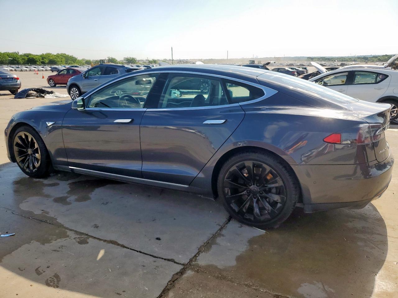 2015 Tesla Model S 85D VIN: 5YJSA1H24FF080141 Lot: 56708125