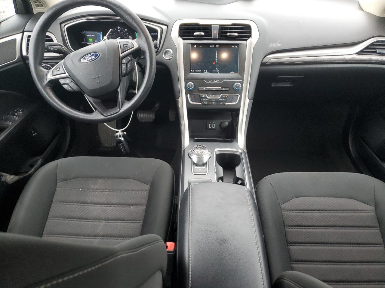 2019 Ford Fusion Se VIN: 3FA6P0LU9KR263973 Lot: 54040435