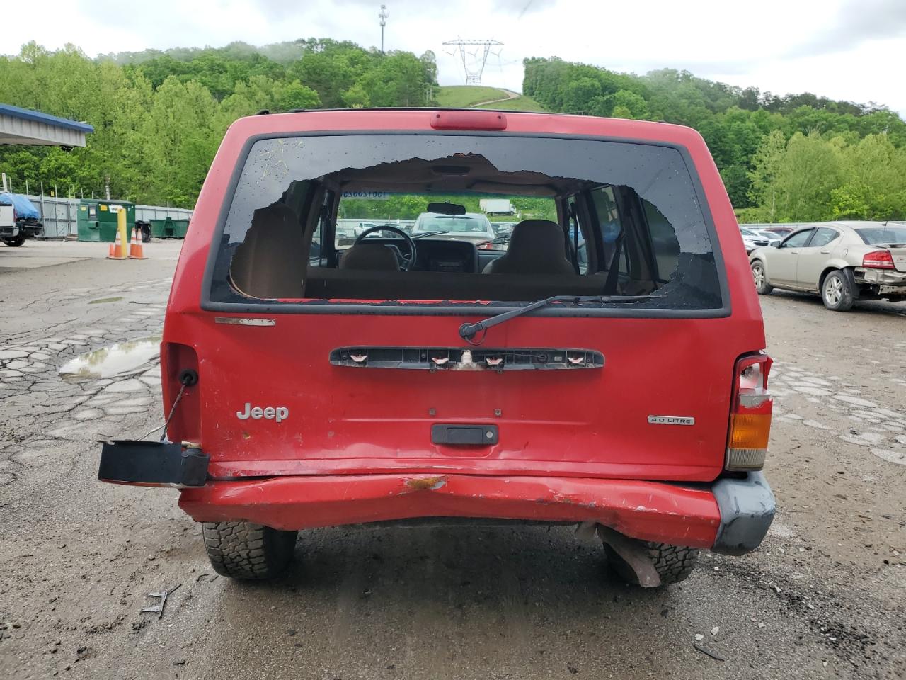 2001 Jeep Cherokee Sport VIN: 1J4FT48S41L570480 Lot: 56123925