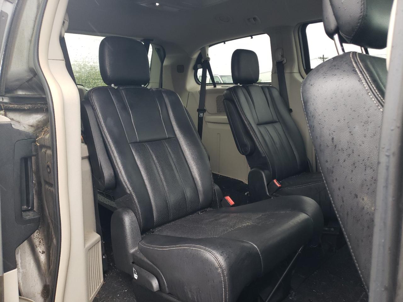 2014 Chrysler Town & Country Touring L VIN: 2C4RC1CG0ER188853 Lot: 56695955