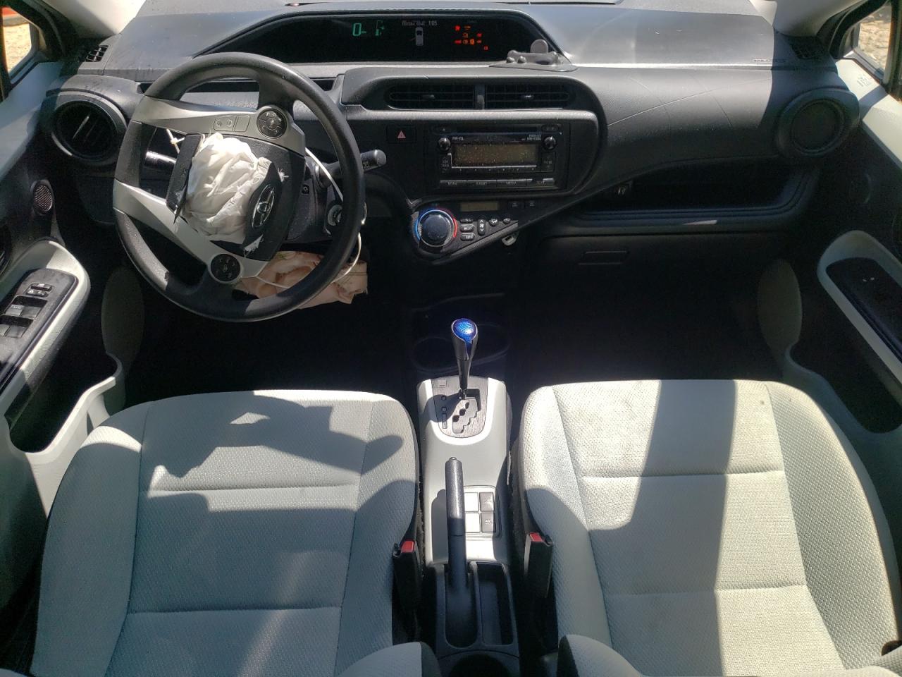 2013 Toyota Prius C VIN: JTDKDTB33D1536947 Lot: 55996555