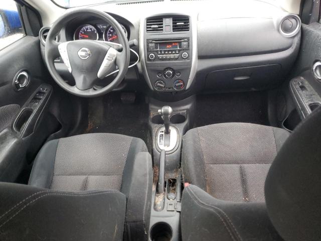 Sedans NISSAN VERSA 2016 Granatowy