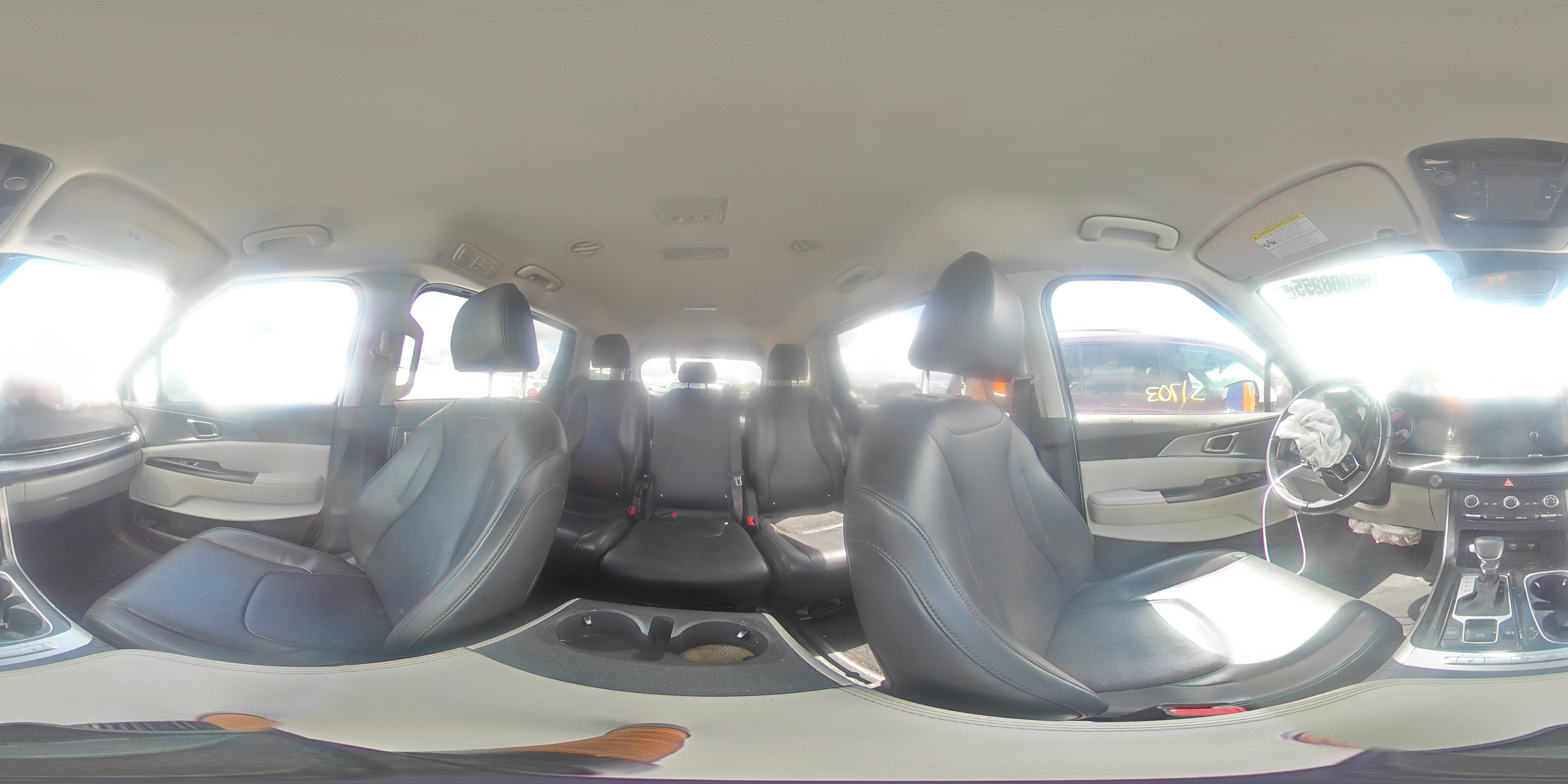 2022 Kia Carnival Lx VIN: KNDNB4H30N6156663 Lot: 57060975