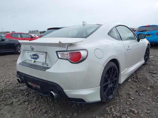 2016 TOYOTA GT86 AERO