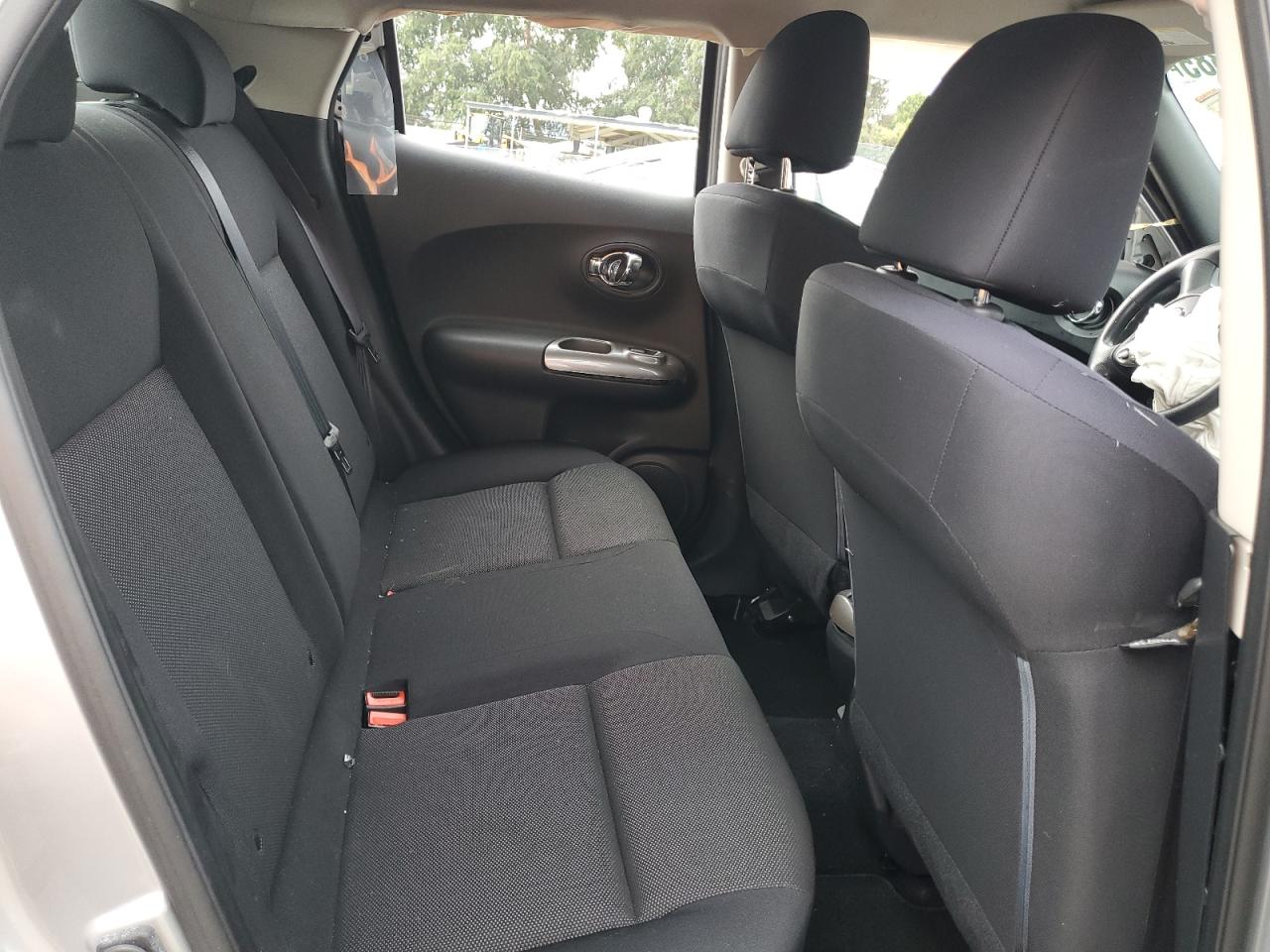 2011 Nissan Juke S VIN: JN8AF5MR3BT020628 Lot: 55695385