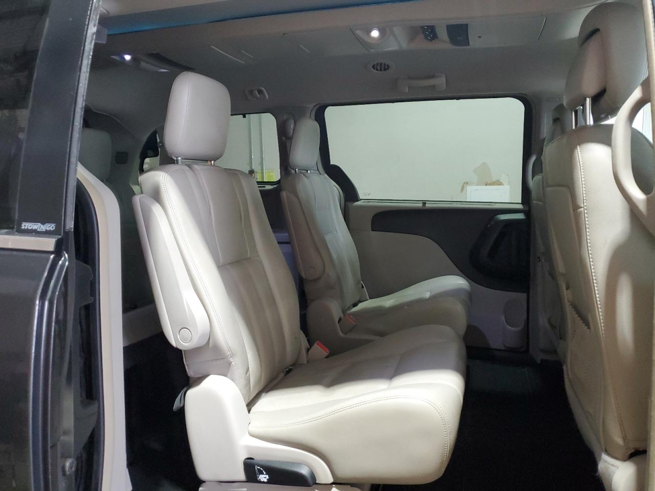 2011 Chrysler Town & Country Touring L VIN: 2A4RR8DG3BR676027 Lot: 58503505