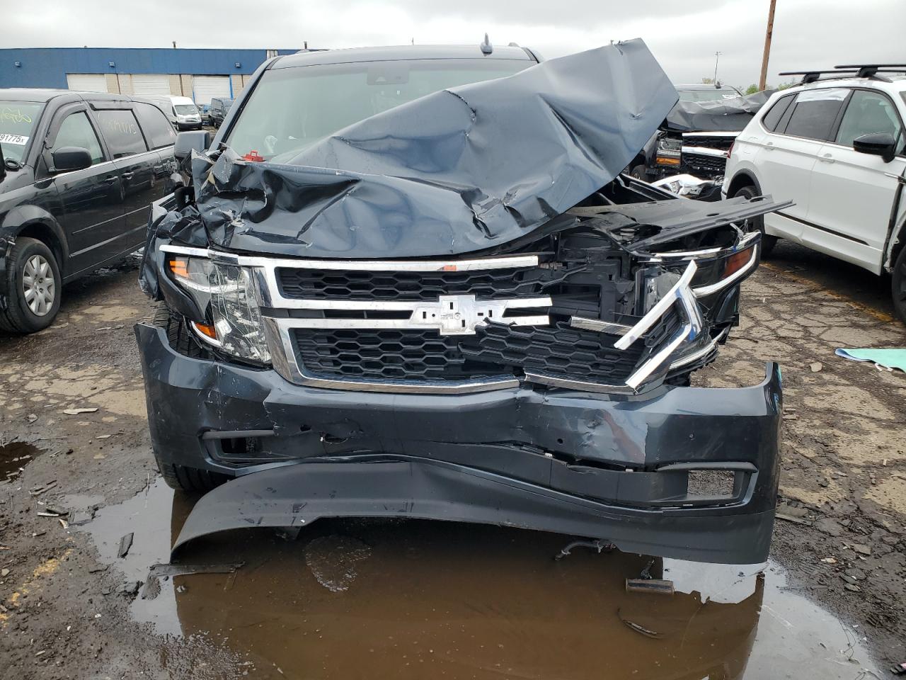 1GNSKHKC2KR215247 CHEVROLET SUBURBAN 2019