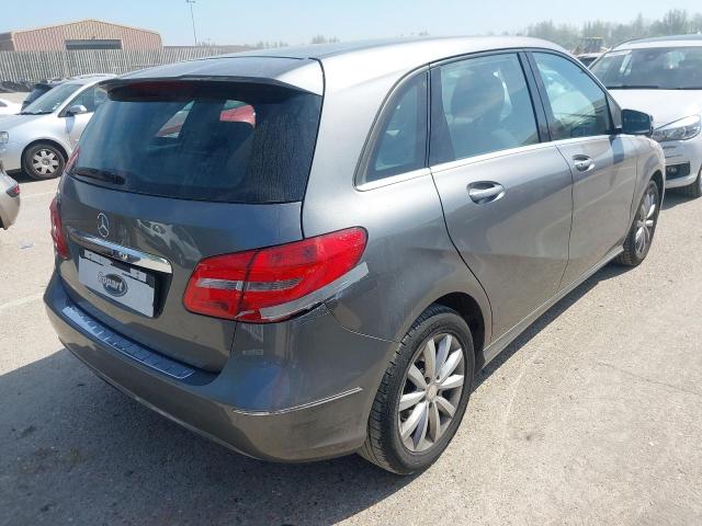 2014 MERCEDES BENZ B180 BLUEE